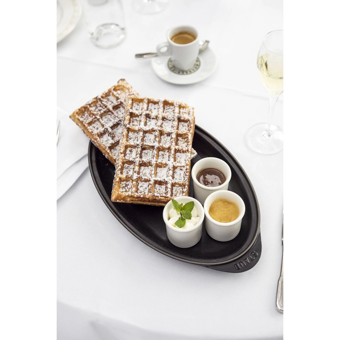 Staub Ofenform Mit Deckel 31 Cm, Gusseisen 4 Staub Ofenform Mit Deckel 31 Cm, Gusseisen – Bild 4