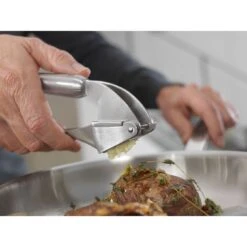 Zwilling Knoblauchpresse, 20 Cm, 18/10 Edelstahl 6 Zwilling Knoblauchpresse, 20 Cm, 18/10 Edelstahl -Heimische Küche Verkäufe 000021406