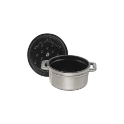 Staub Mini Cocotte 10 Cm, Rund, Graphit-Grau, Gusseisen 9 Staub Mini Cocotte 10 Cm, Rund, Graphit-Grau, Gusseisen -Heimische Küche Verkäufe 40500 106 0 5 1