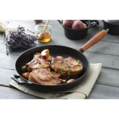 Staub Bratpfanne 28 Cm, Gusseisen, Schwarz 7 Staub Bratpfanne 28 Cm, Gusseisen, Schwarz -Heimische Küche Verkäufe 424409570