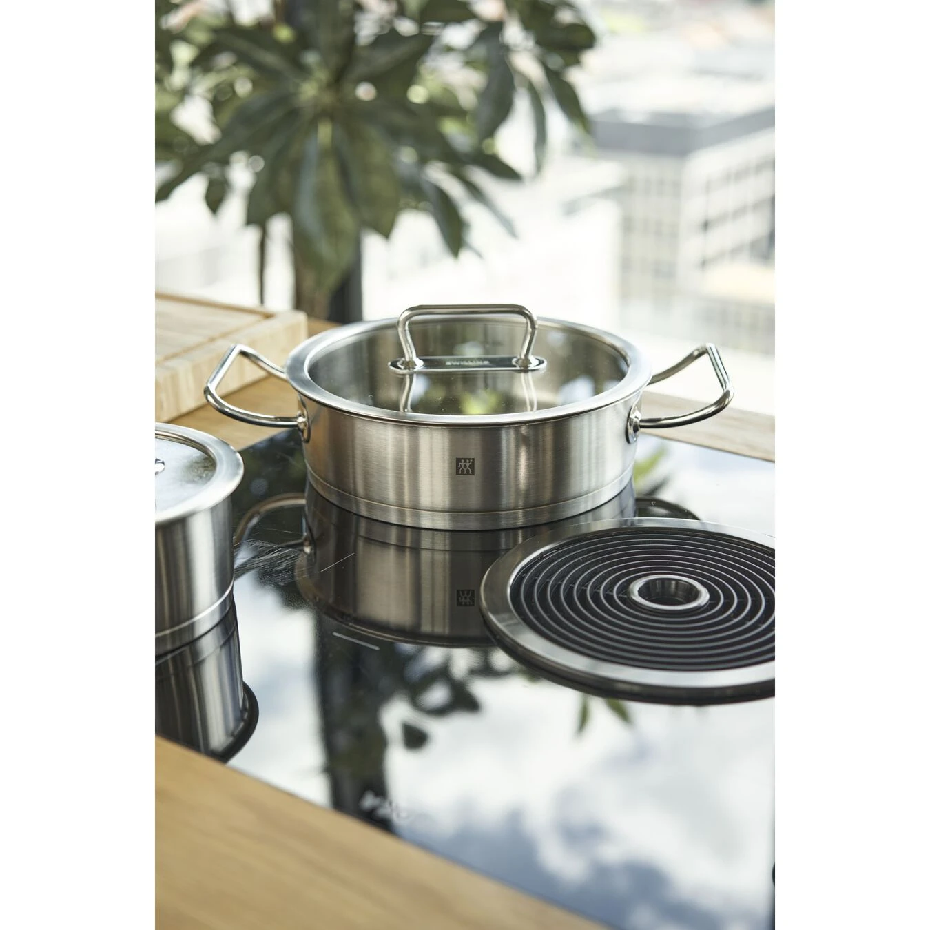 Zwilling Servierpfanne 24 Cm, 18/10 Edelstahl 5 Zwilling Servierpfanne 24 Cm, 18/10 Edelstahl – Bild 5