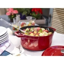 Staub Cocotte 24 Cm, Rund, Kirsch-Rot, Gusseisen -Heimische Küche Verkäufe 750036202