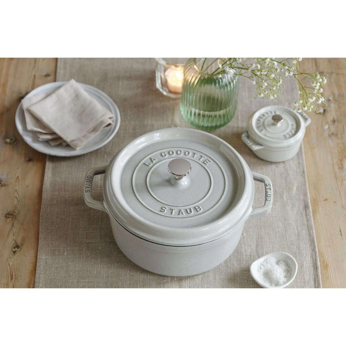 Staub Cocotte 20 Cm, Rund, Weisser Trüffel, Gusseisen 5 Staub Cocotte 20 Cm, Rund, Weisser Trüffel, Gusseisen – Bild 5